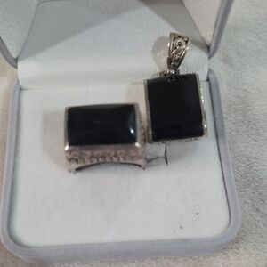 Elegant Black and Silver Jewelry Set